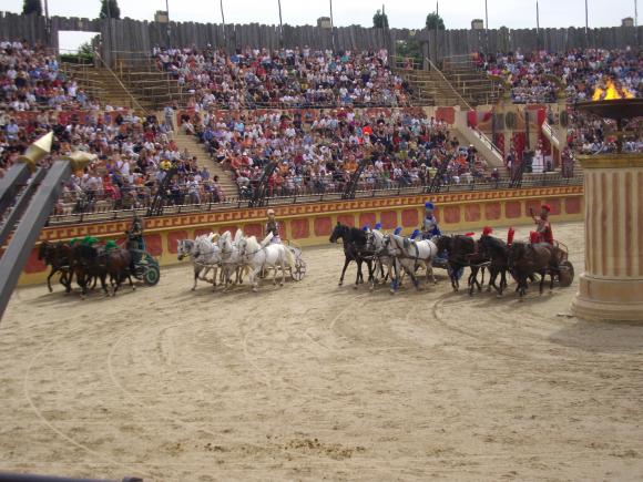 http://azona.cowblog.fr/images/Imagesblog/gladiateurs.jpg